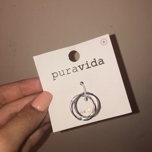 Pack of 4, size 8, silver pura vida rings